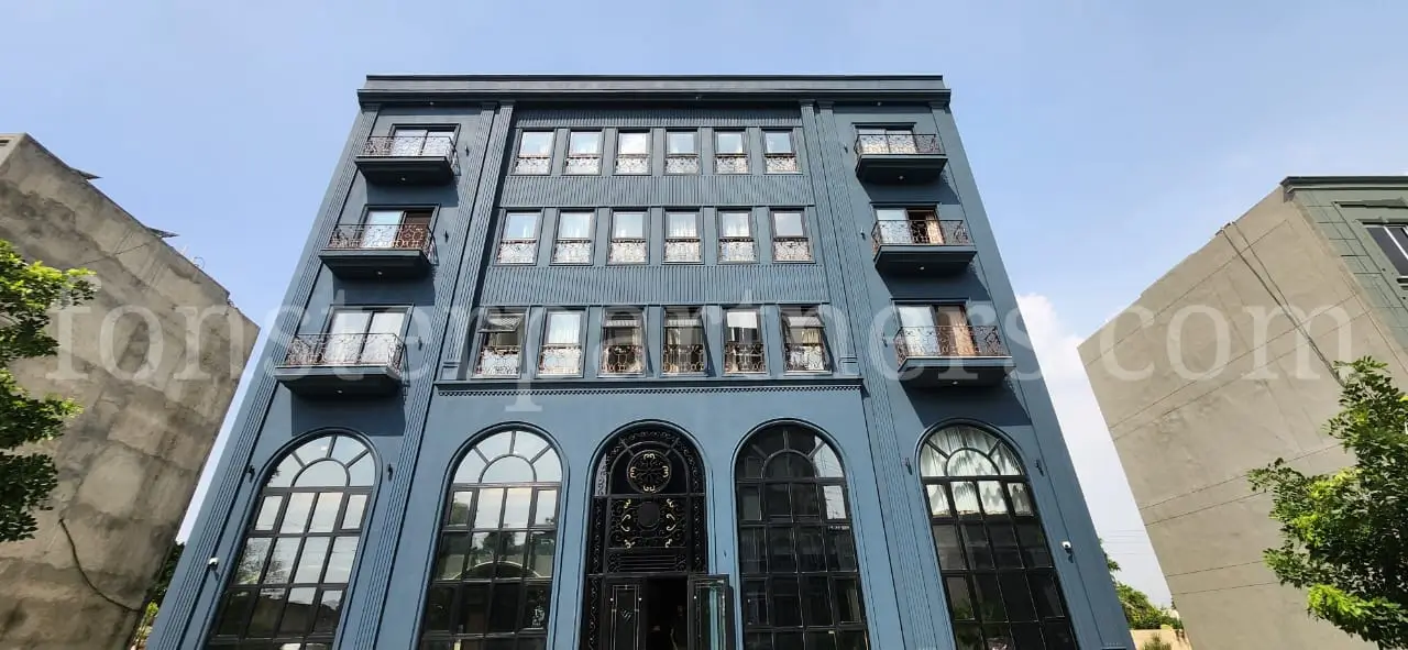 Aluminium Windows and Doors in Lahore Aluminium Windows and Doors in Lahore